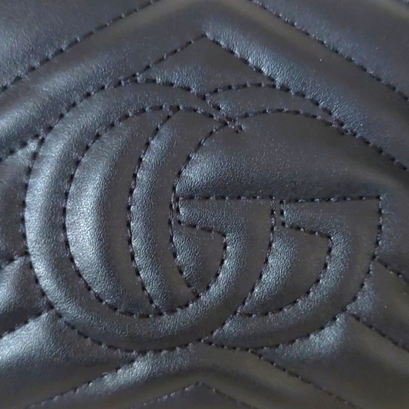 Gucci gg Mormont black leather quilted bag - Picture 10 of 13